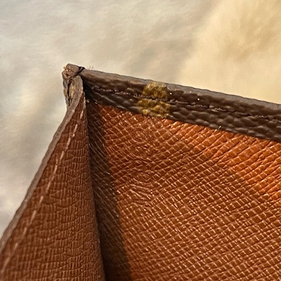 ❤️SOLD❤️ Authentic Louis Vuitton Rabat 23 Clutch in Monogram - Picture 13 of 16